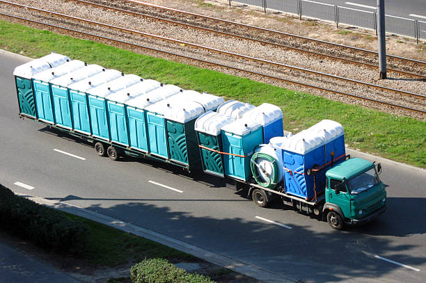 Best Construction site porta potty rental  in Riverton, IL
